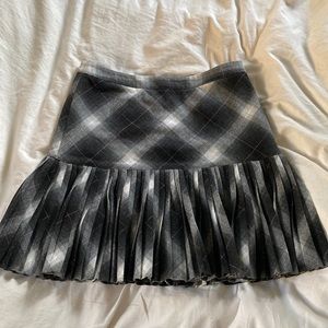 Club Monaco pleated mini skirt